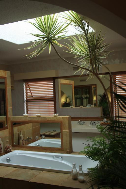 Dolphin View Guesthouse Джеффріс-Бей Екстер'єр фото